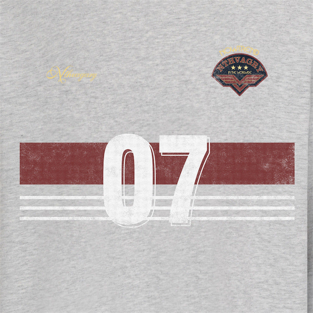 Langarmshirt mit Grafikprint – Streifenprint „07“, lockere Rundhals-Passform
