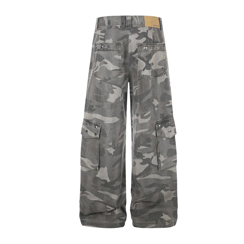 Pantalon cargo baggy camouflage à rivets, coupe large et multi-poches