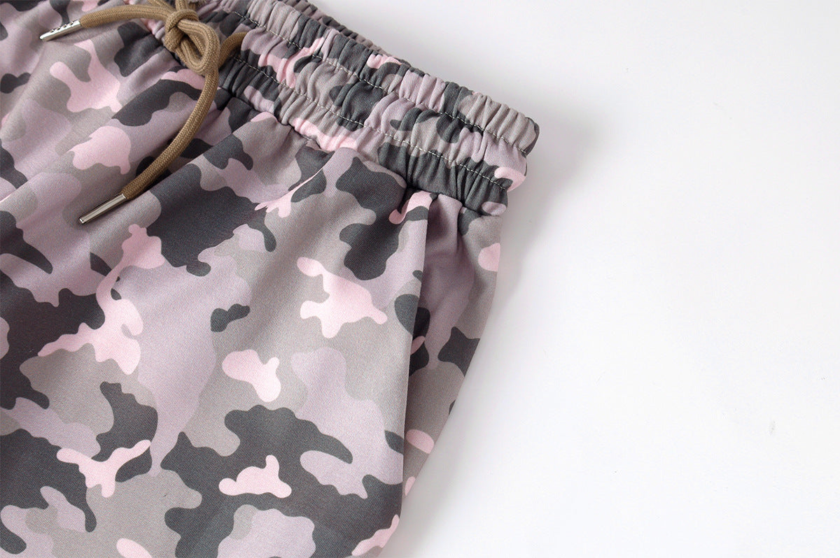 Camo-Jogginghose mit weitem Bein, Strassdetails & Kordelzug am Saum