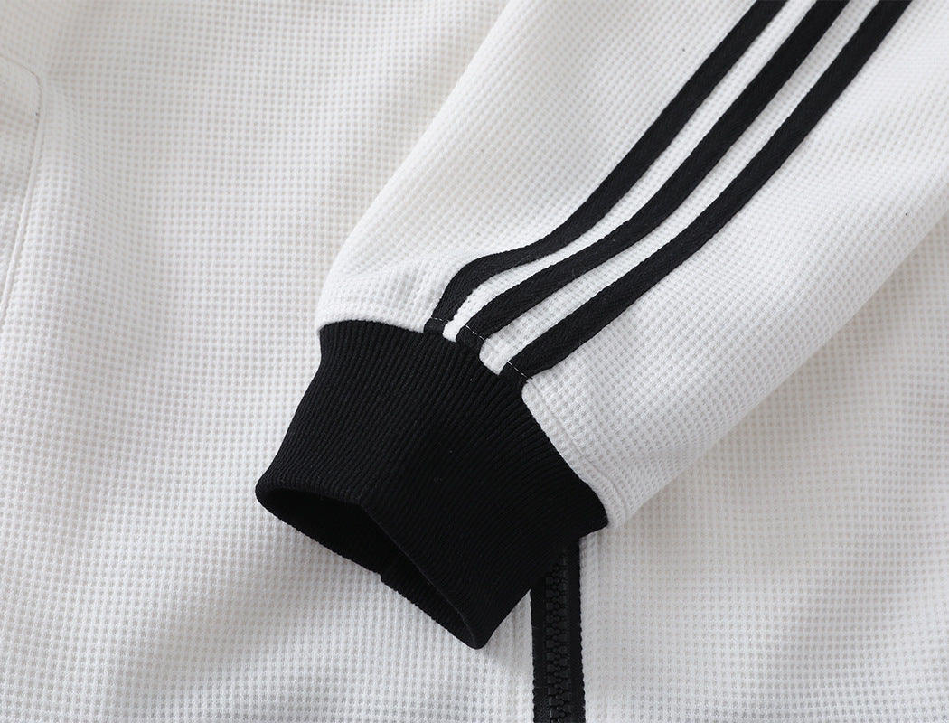 Retro-Soccer-Trainingsjacke & Wide-Leg-Trainingshose – Stickabzeichen, Streifen
