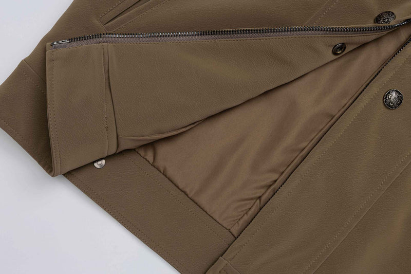 Jacke im Military-Stil mit Stehkragen und zweireihigem Knopfdetail
