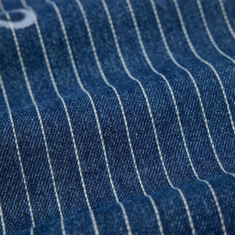 Jean droit à jambes larges à fines rayures pour homme avec broderie script