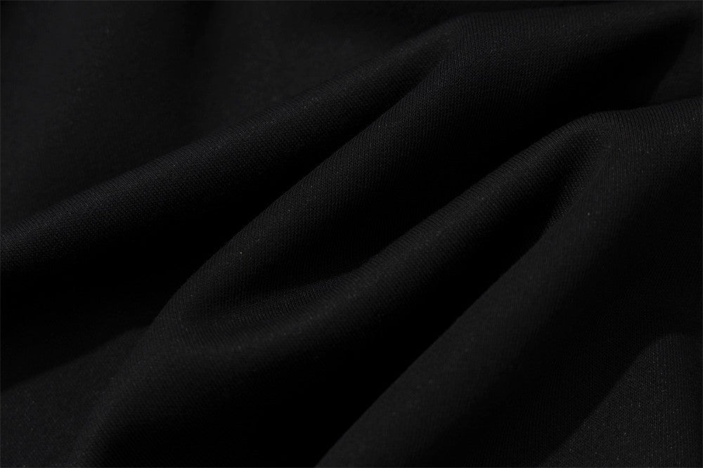 Sweat à capuche noir zippé avec col en fausse fourrure et détails cloutés métalliques