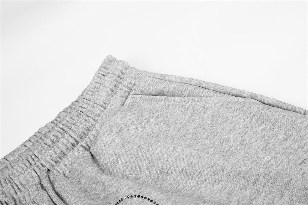 Pantalones de Chándal de Pierna Ancha con Texto de Strass – Corte Bombacho Extragrande con Cordón