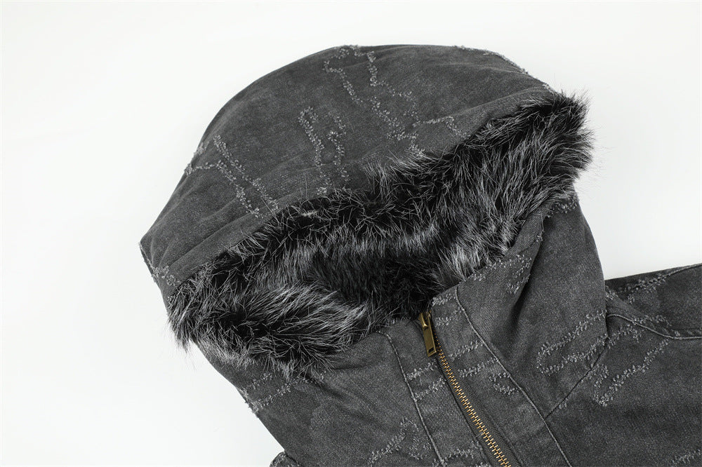 Gewaschene Denim-Pufferjacke mit Kapuze und Kunstfellbesatz – Used-Camo-Stitching