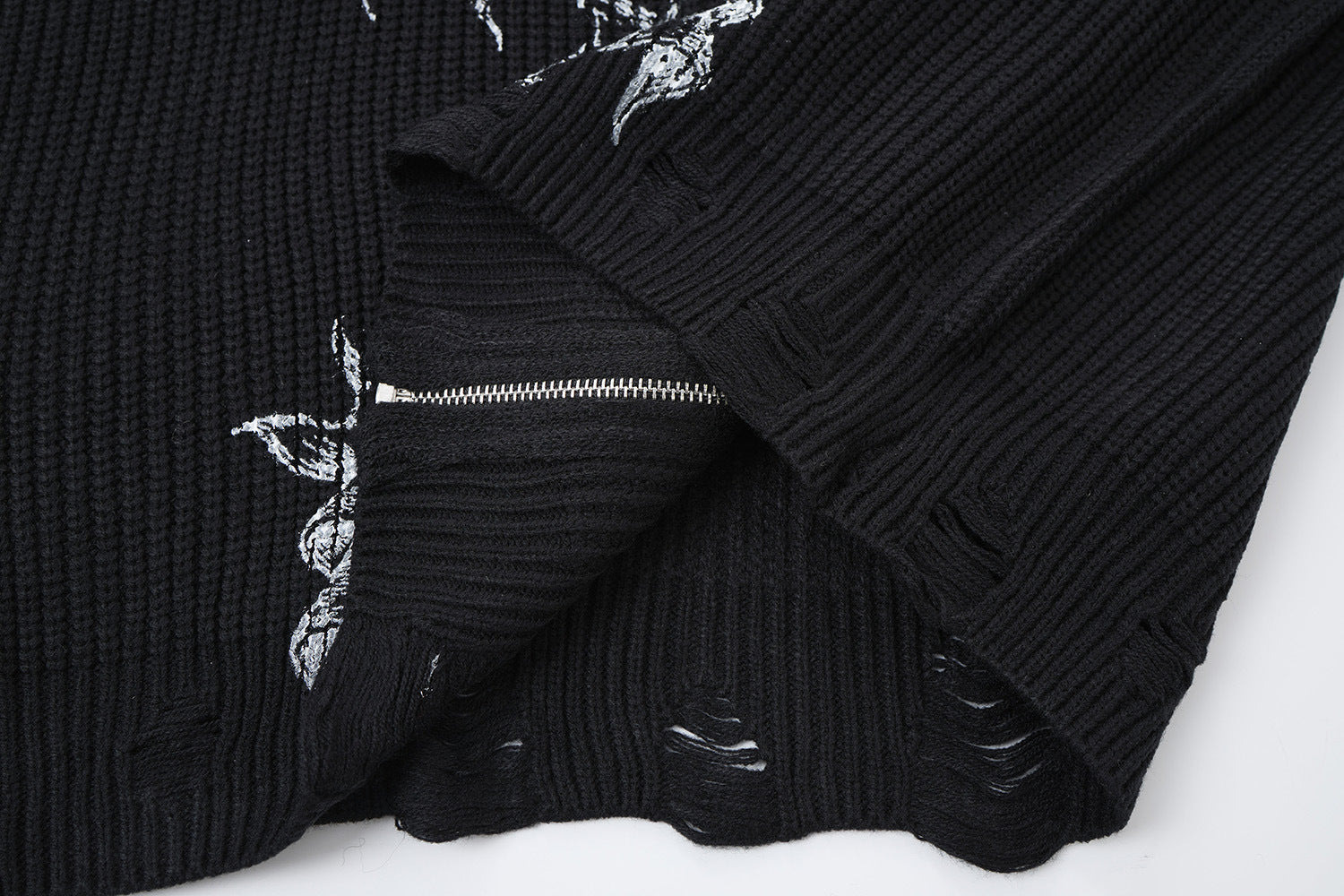 Pull zippé en maille à motif gothique – Col montant punk sombre Abyss Whisper