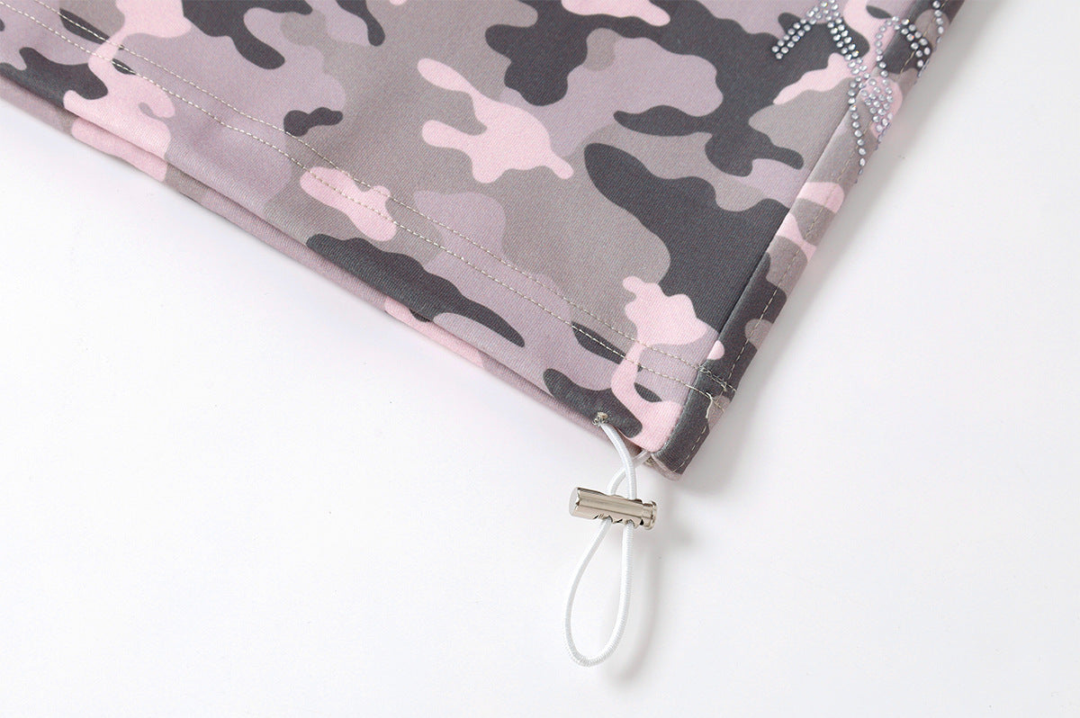 Camo-Jogginghose mit weitem Bein, Strassdetails & Kordelzug am Saum