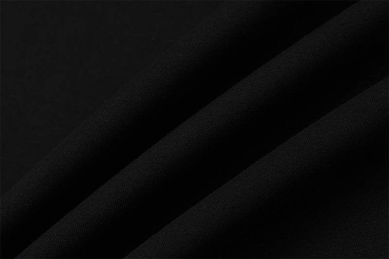 Schwarzes Herren-Poloshirt mit PU-Lederärmeln und American-Flag-Tongue-Grafik