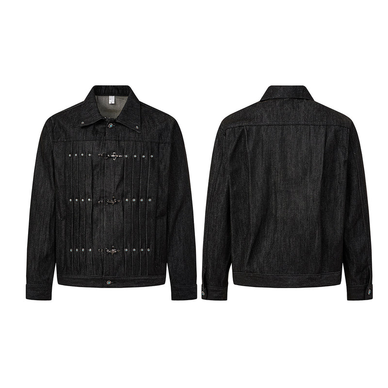 Veste en denim noir à devant plissé, fermetures à agrafes métalliques et clous turquoise