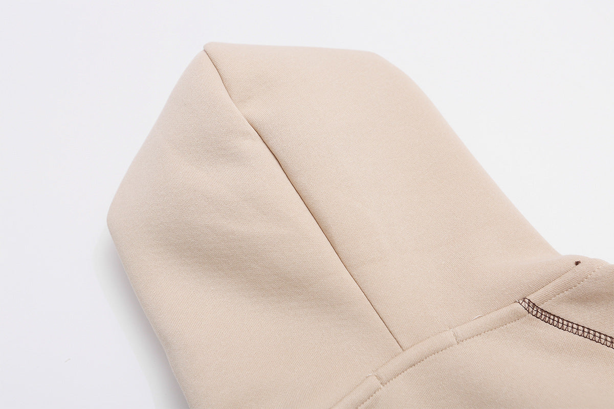 Zip-Hoodie mit kontrastierenden Steppnähten – Kurzer, sportlicher Fit