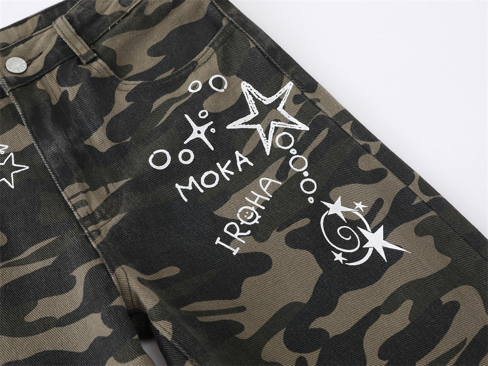 Jean flare homme camouflage avec imprimé étoiles et lettres – Denim bell-bottom streetwear