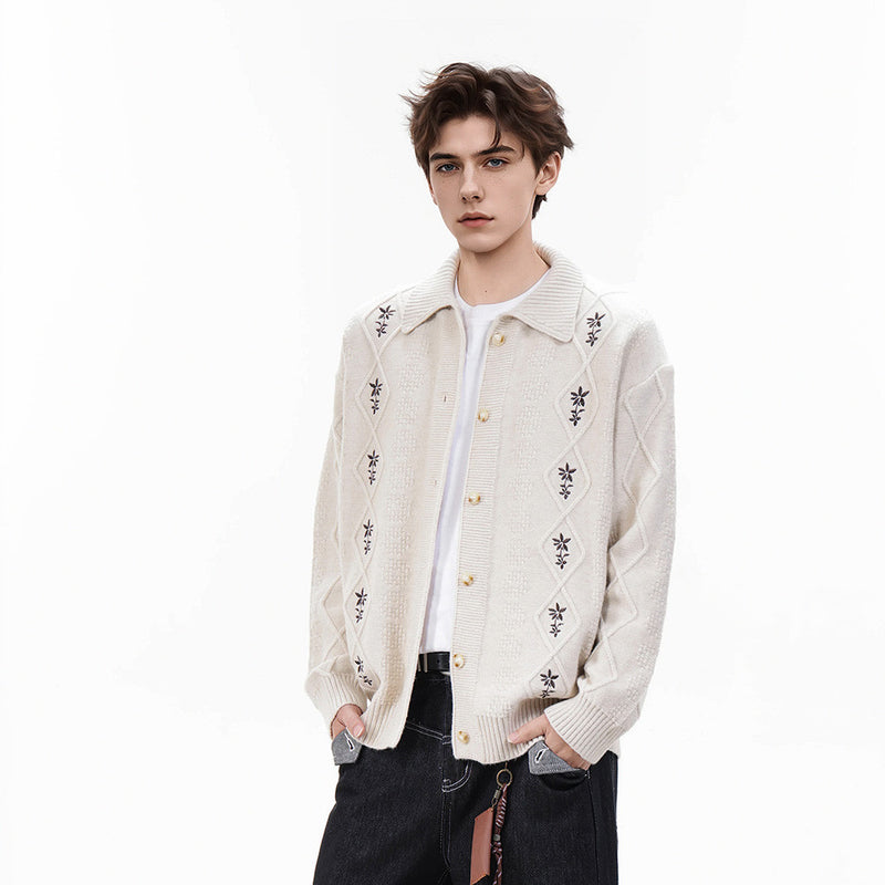 Cardigan en maille brodé de fleurs – Jacquard losanges boutonné