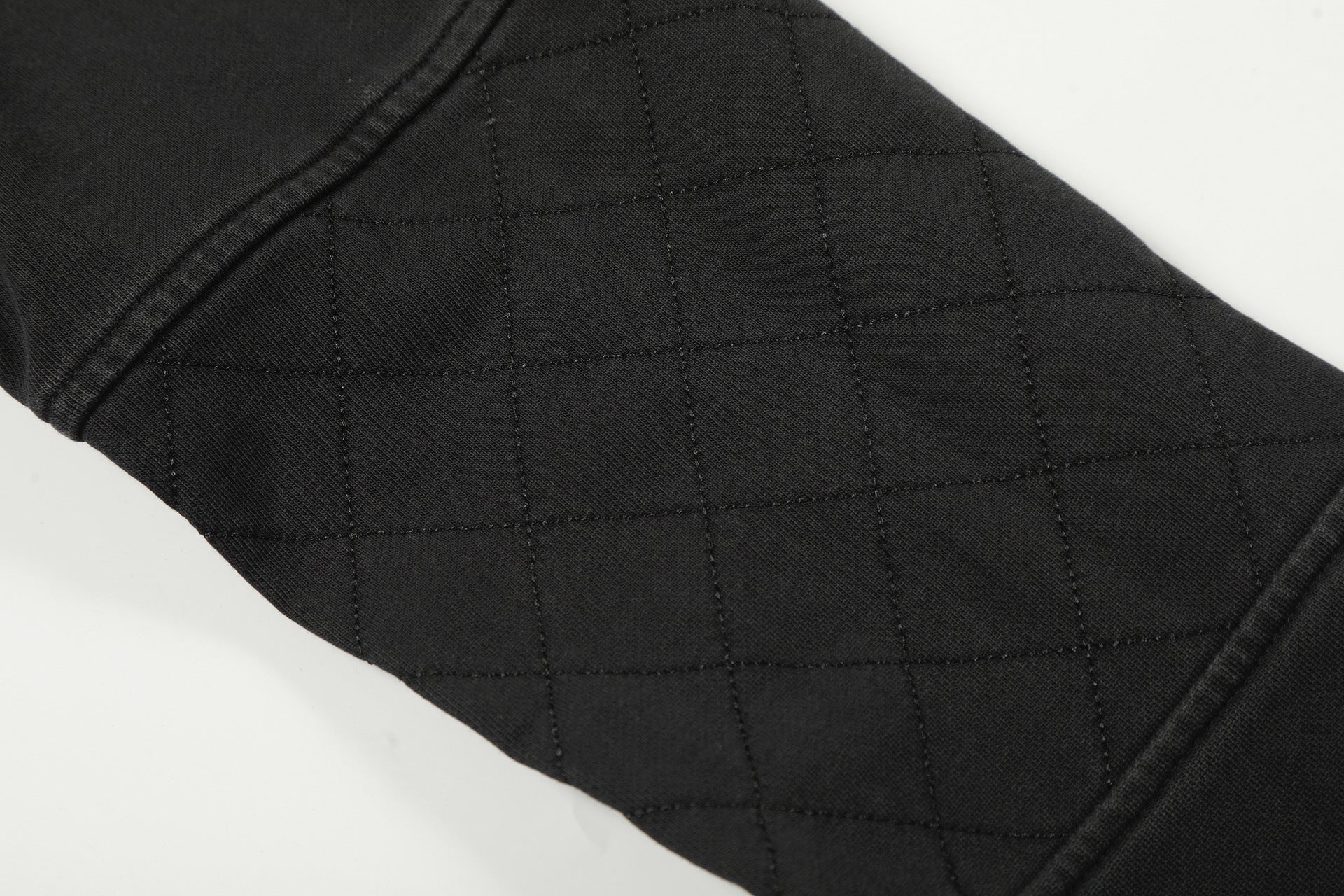 Jacke im Moto-Stil – Verwaschenes Distressed-Schwarz mit goldfarbenen Details