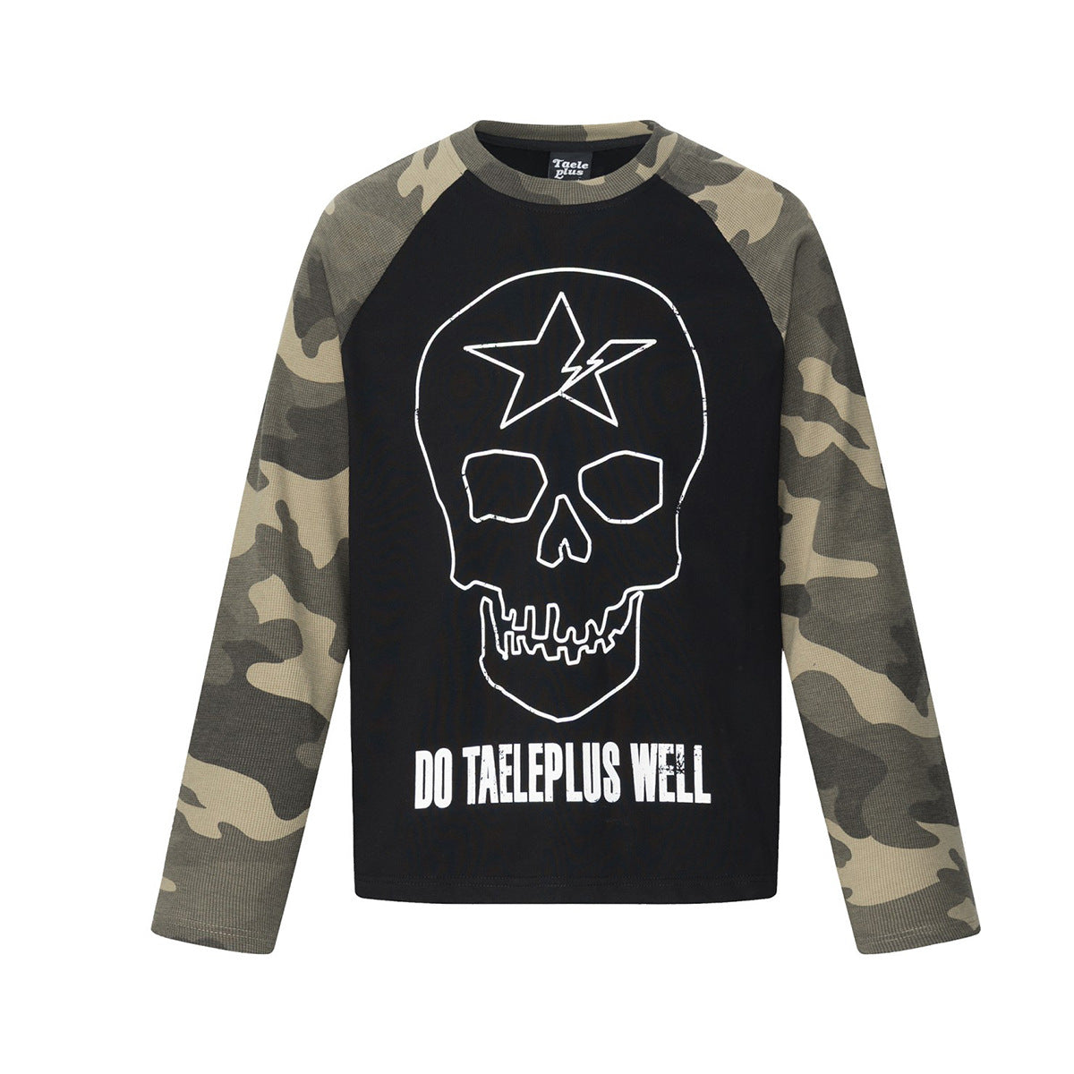 Camiseta de manga larga y cuello redondo raglán Taele Plus con calaveras góticas y camuflaje, en negro, con mangas de camuflaje y estampado de calavera