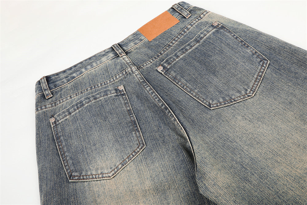 Jeans mit weitem Bein aus verwaschenem Denim – Vintage-Destroyed-Look, entspannte Passform