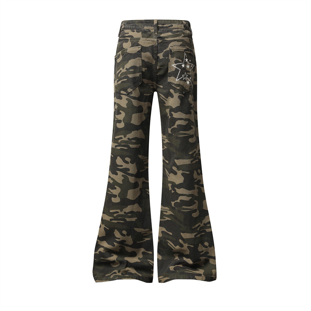 Jean flare homme camouflage avec imprimé étoiles et lettres – Denim bell-bottom streetwear