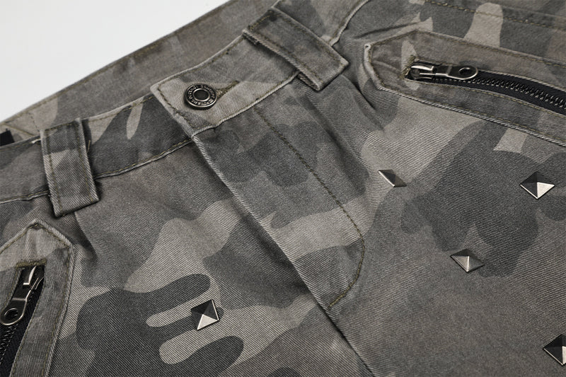 Pantalon cargo baggy camouflage à rivets, coupe large et multi-poches