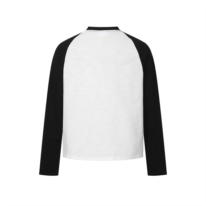 Raglan-Langarmshirt mit Grafik – Schwarz-Weiß-Porträtprint