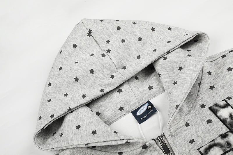 Sweat à capuche zippé court à motif étoiles et croix