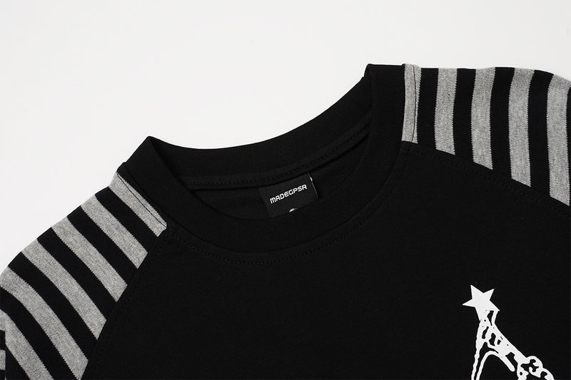 Gestreiftes Langarm-Raglan-Shirt – Retro-Anker-Print im Subkultur-Stil