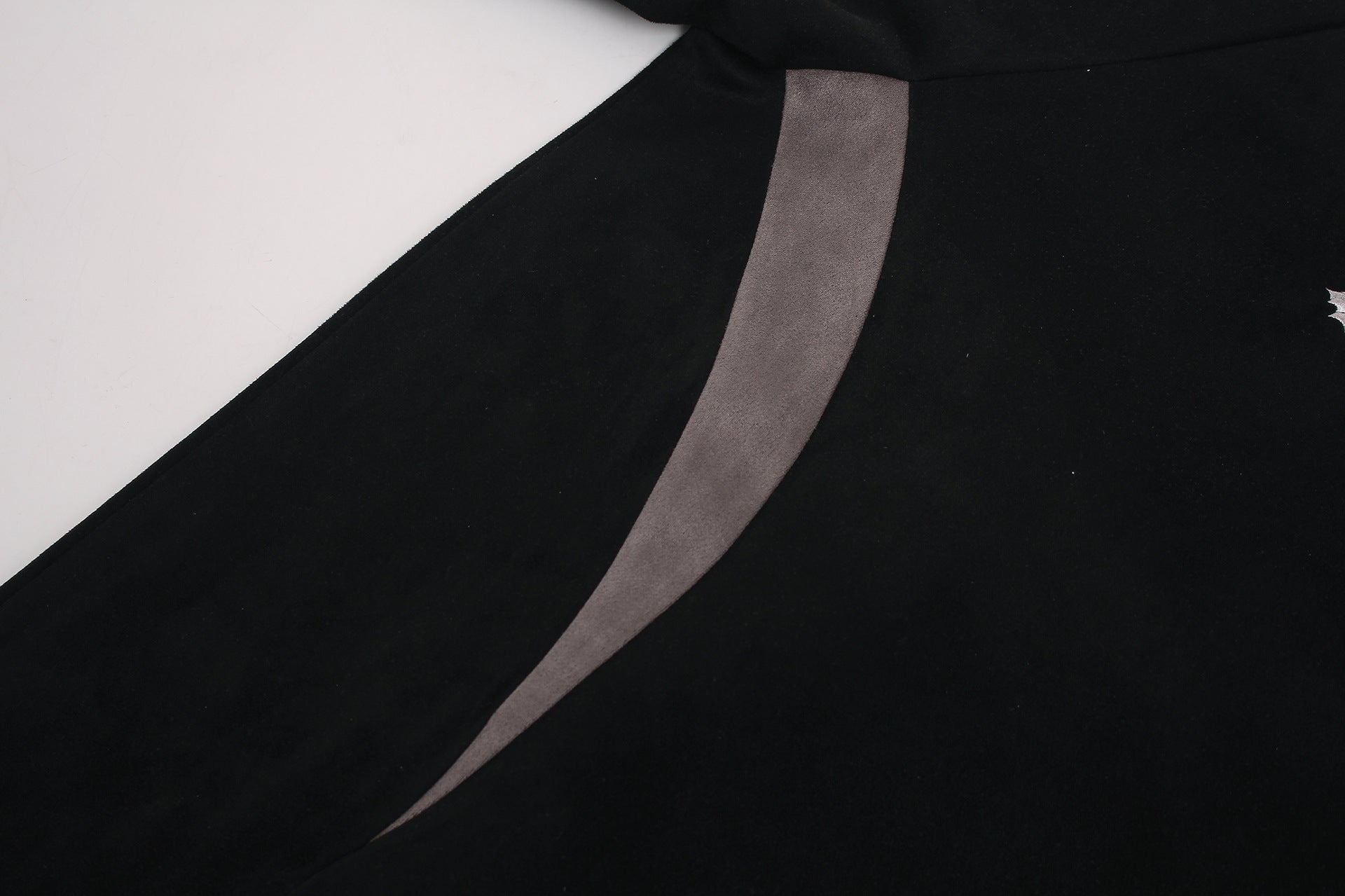 GLFSMADE Colorblock Suede Panel Short Sleeve T-Shirt