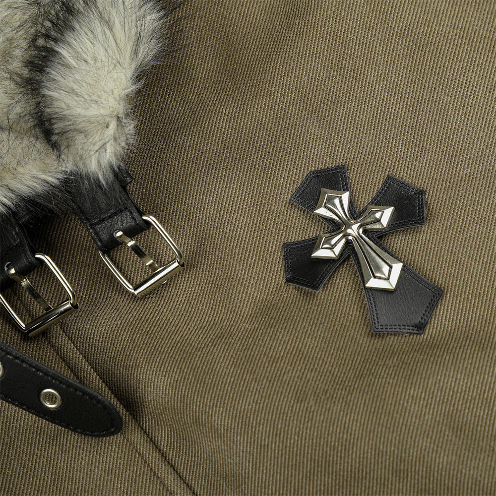 Veste homme doublée sherpa, bomber à col en fourrure avec écusson croix et détails à boucle