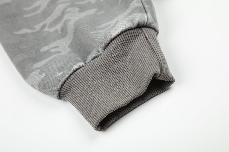 Sudadera con capucha y cremallera de lavado ácido con paneles de camuflaje – Chaqueta streetwear oversize con cruz