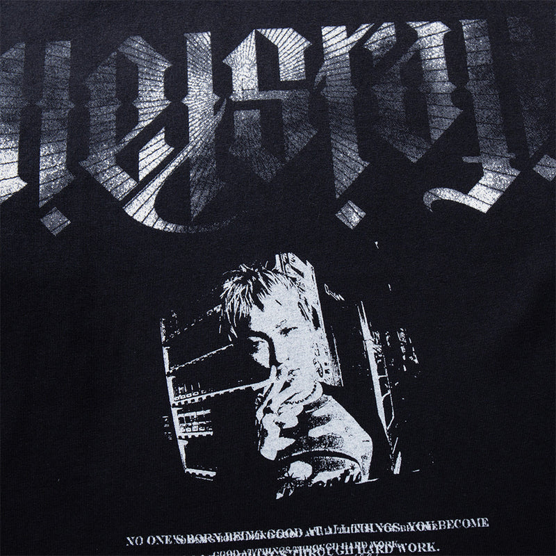 Herren-Langarmshirt mit Gothic-Graphic – Oversize-Rundhals und Schriftzug