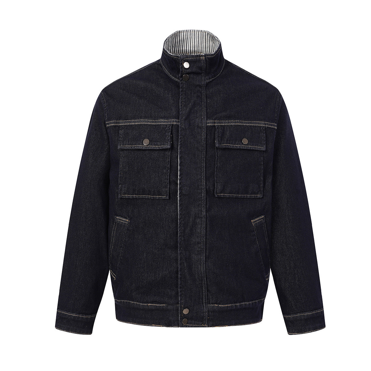 Veste de travail boxy en jean indigo foncé, col montant, doublure à rayures Hickory, poches poitrine à rabat et surpiqûres contrastantes