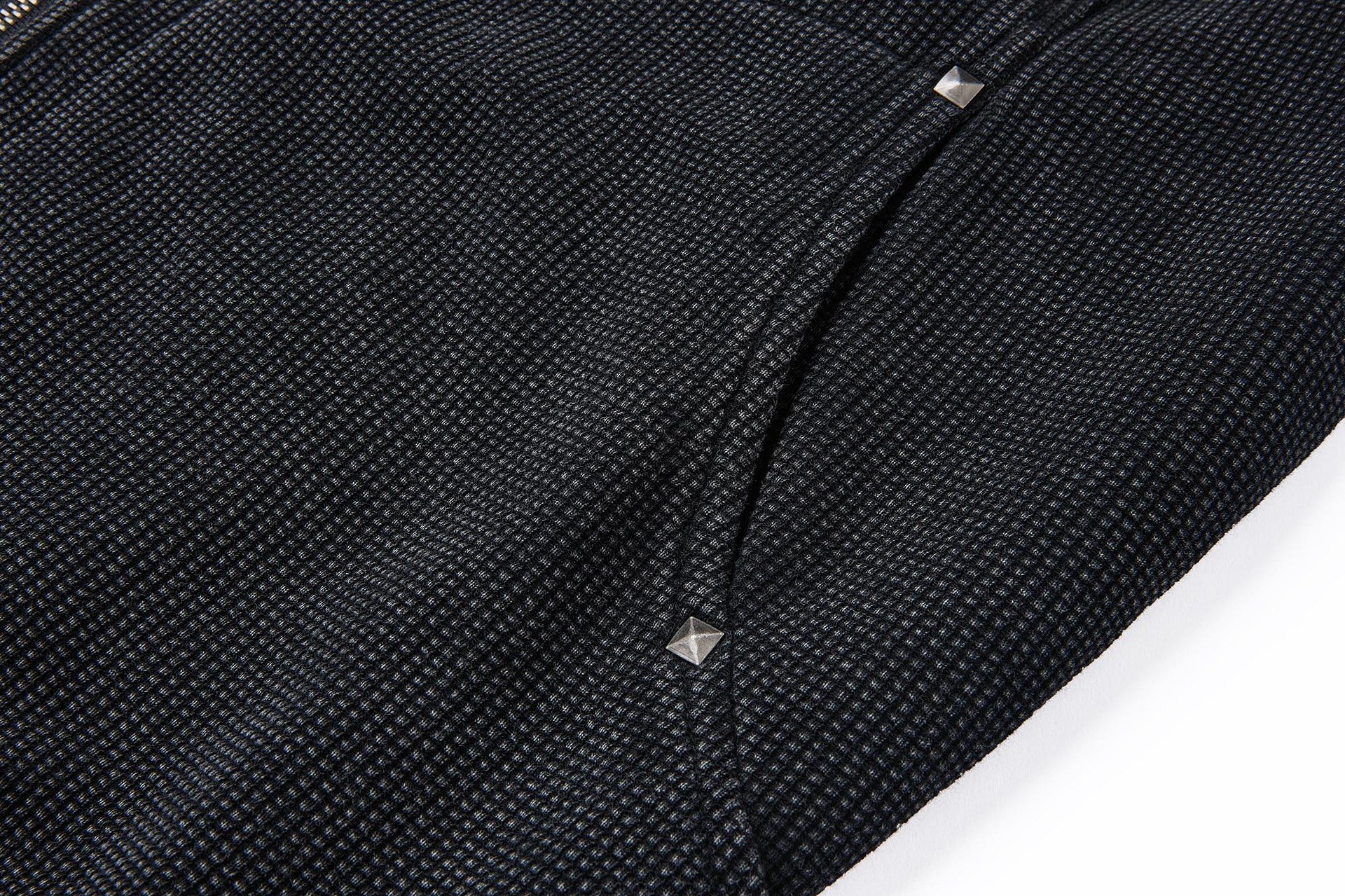 Blouson bomber en maille gaufrée délavée à l’acide avec rivets métalliques