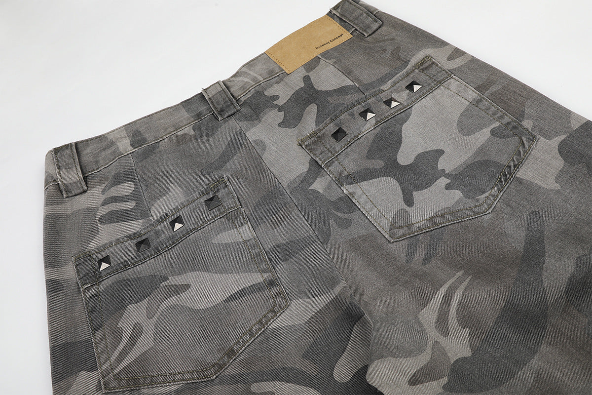 Pantalon cargo baggy camouflage à rivets, coupe large et multi-poches