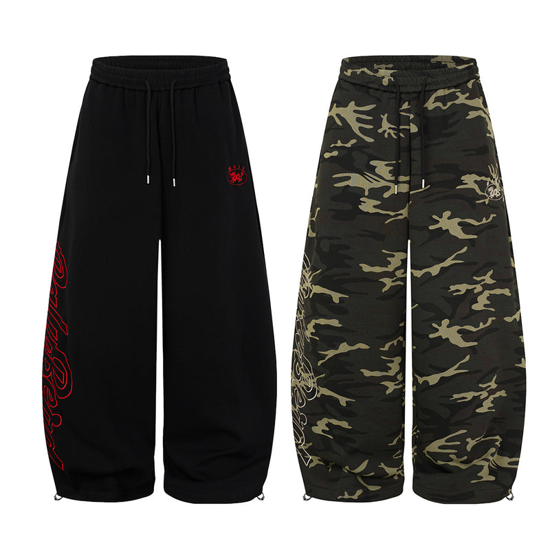 Zip-Hoodie mit Drachenemblem – Oversized Streetwear in Camo & Schwarz