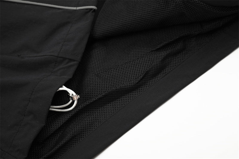 Veste de survêtement noire avec imprimé licorne ailée et motif graphique numéro 66