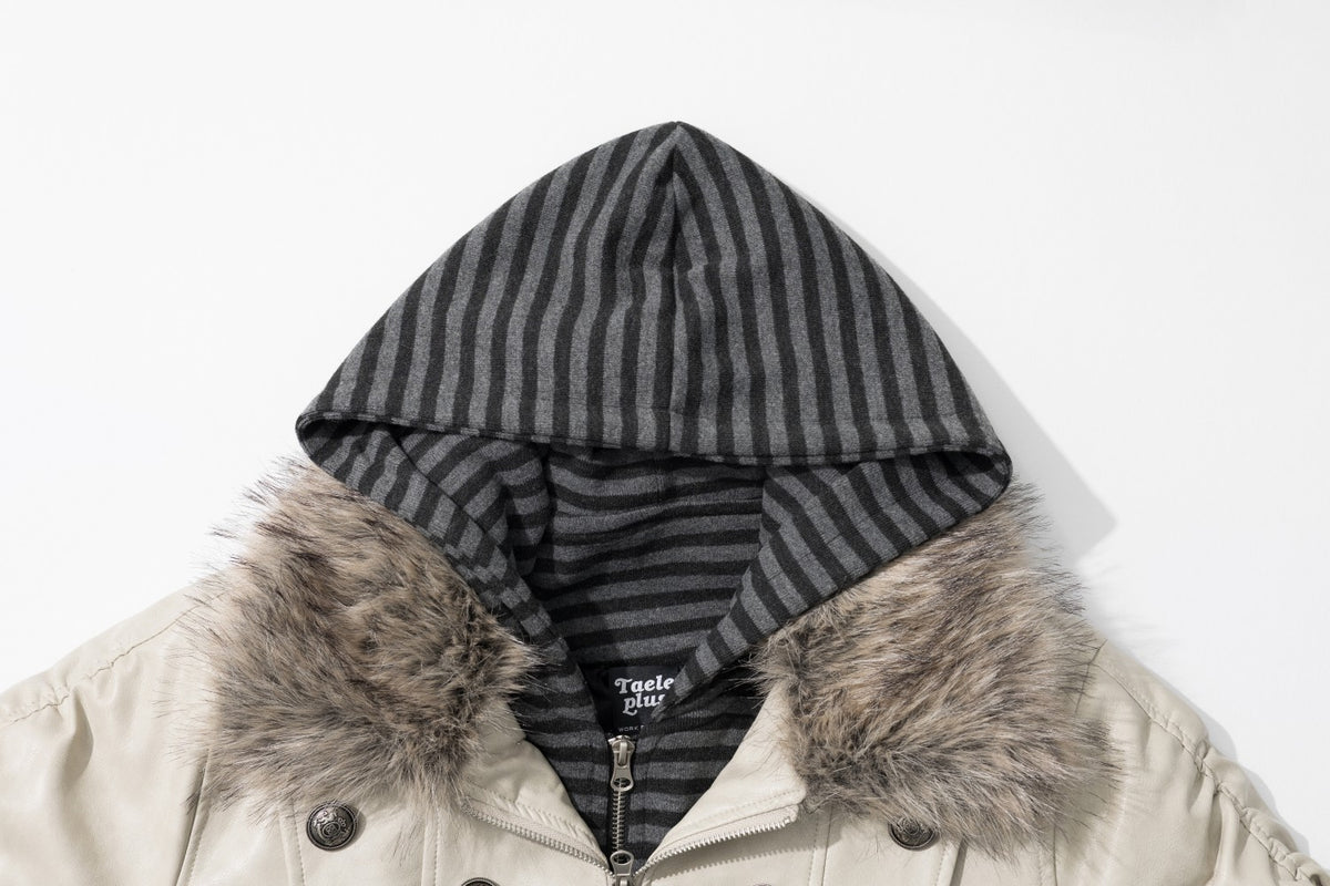 Veste matelassée en similicuir avec col en fausse fourrure et boutons croisés