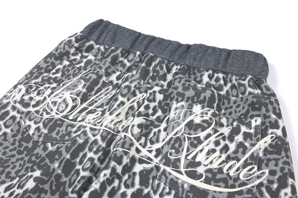 Pantalon de survêtement homme à jambes larges – Imprimé léopard gris avec broderie au dos
