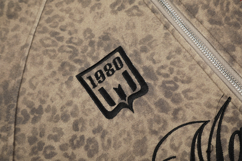 Hoodie-Jacke mit Reißverschluss, Leopardenprint und roten Seitenstreifen