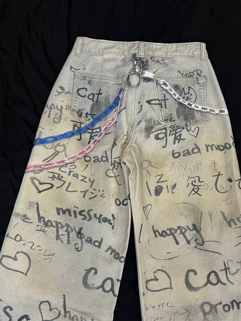 Wide-Leg-Jeans mit Graffiti-Print, Schlüsselanhänger-Anhängern und Deko-Ketten