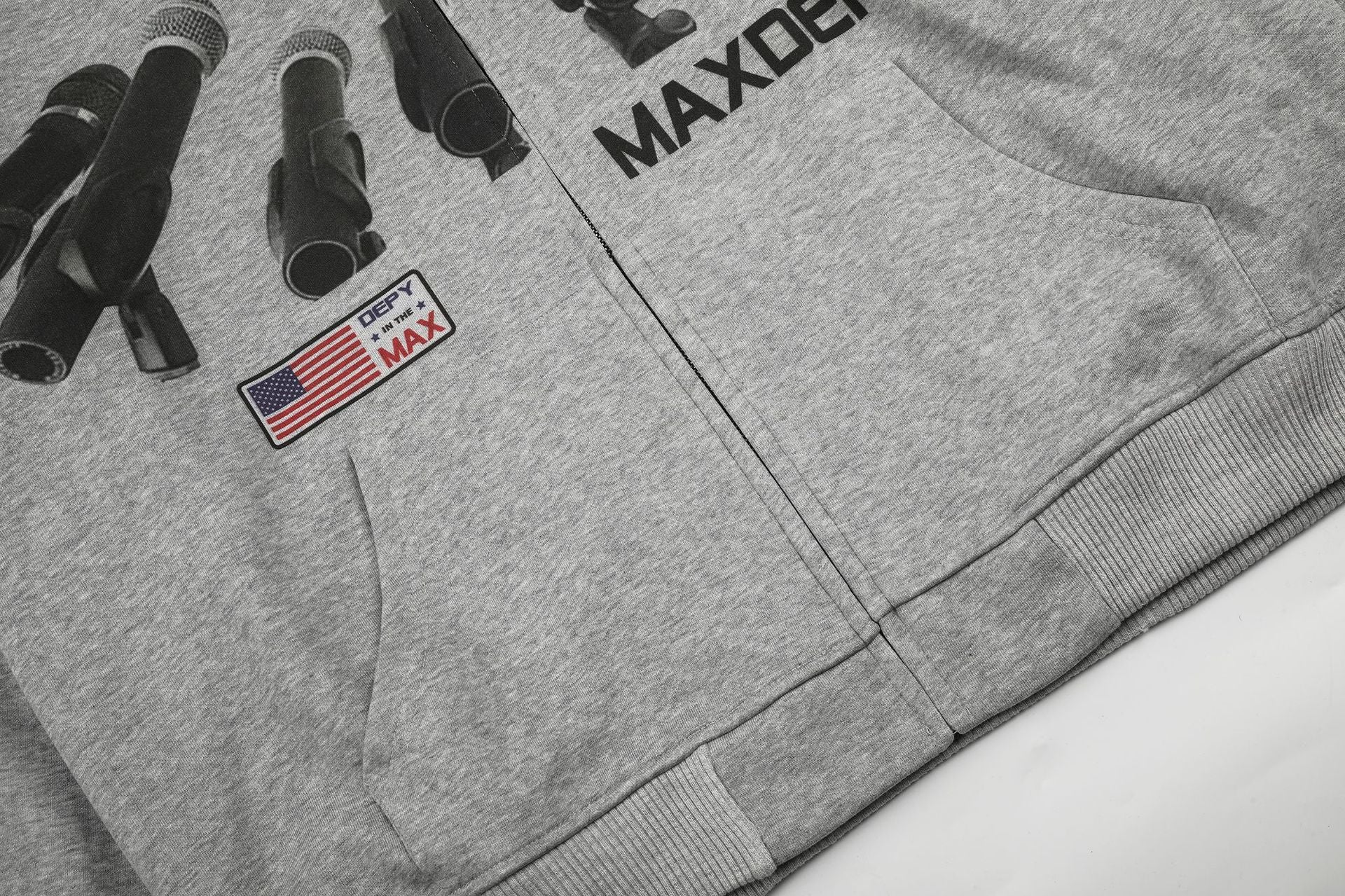 Hoodie zippé avec bordure de capuche en fausse fourrure et imprimé microphone – Gris chiné