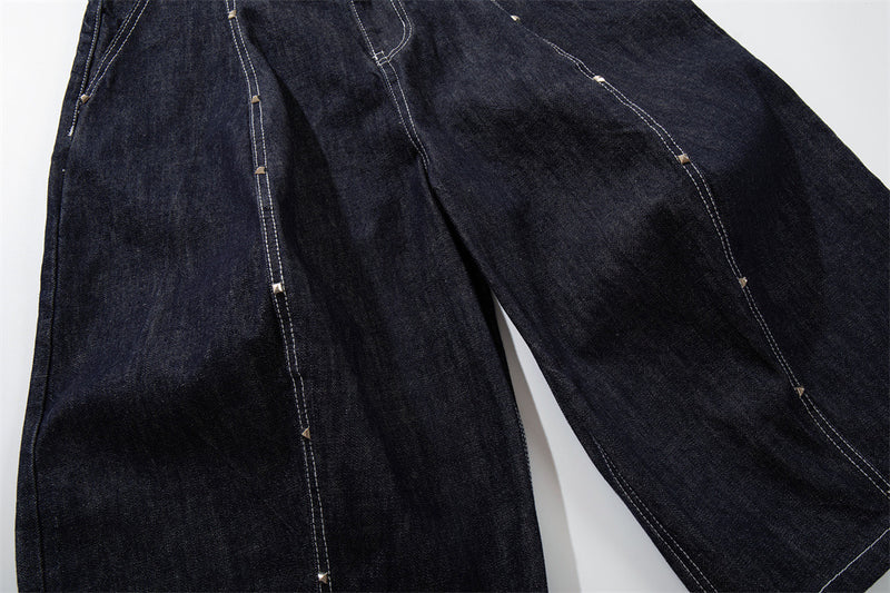 Wide-Leg Denim Cargo Shorts – Multi-Pocket Workwear Style
