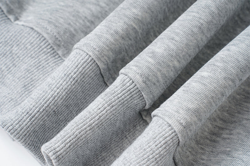 Ensemble veste de survêtement rétro à trois bandes et pantalon large avec écusson brodé