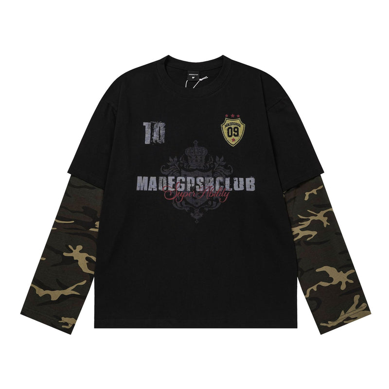 T-shirt oversize à manches longues, manches camouflage woodland et écusson graphique MADEGPSB Club sur tissu noir, vue de face