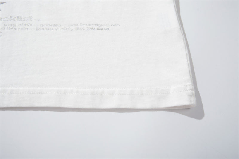 Herren-Langarm-Henley mit Schriftprint und Nieten – unregelmäßige Einsätze