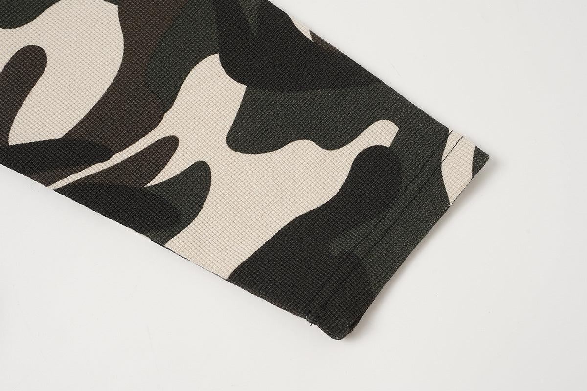 Camouflage-Raglan-Langarmshirt – Pfeilflaggen-Print, Rundhalsausschnitt