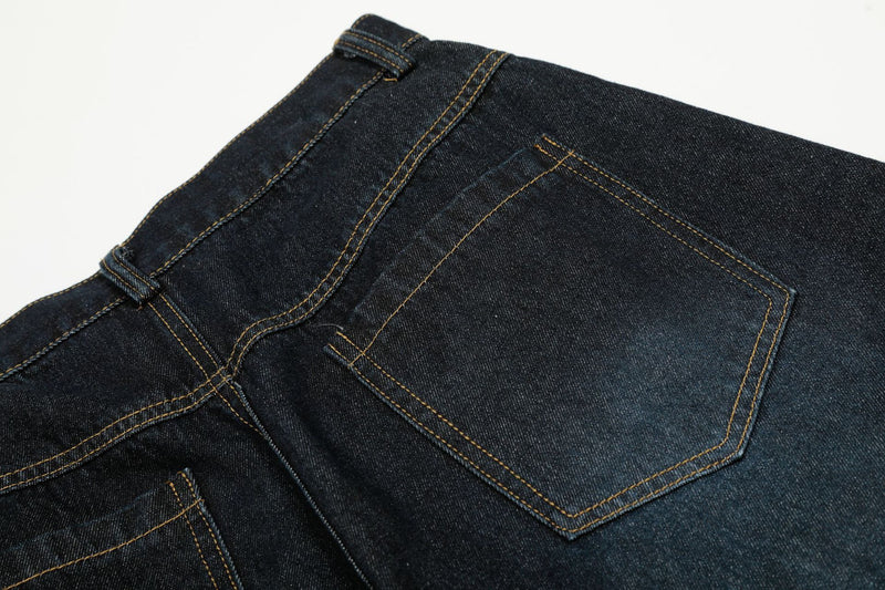 Jeans barrel à jambes larges – Délavage foncé, style américain vintage et détail porte-clés