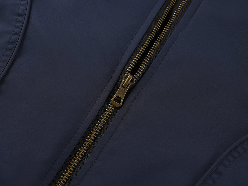Veste bomber matelassée pour homme avec col à pointes et coutures arrondies