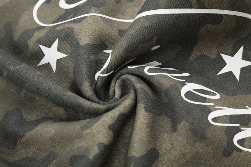 Men's Cargo Camo Pants Wide-Leg Baggy Fit with Script Print & Multi-Pocket