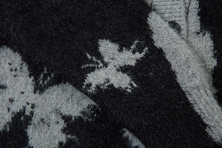 Gilet cardigan en maille jacquard papillon – Col V oversize, maille couple