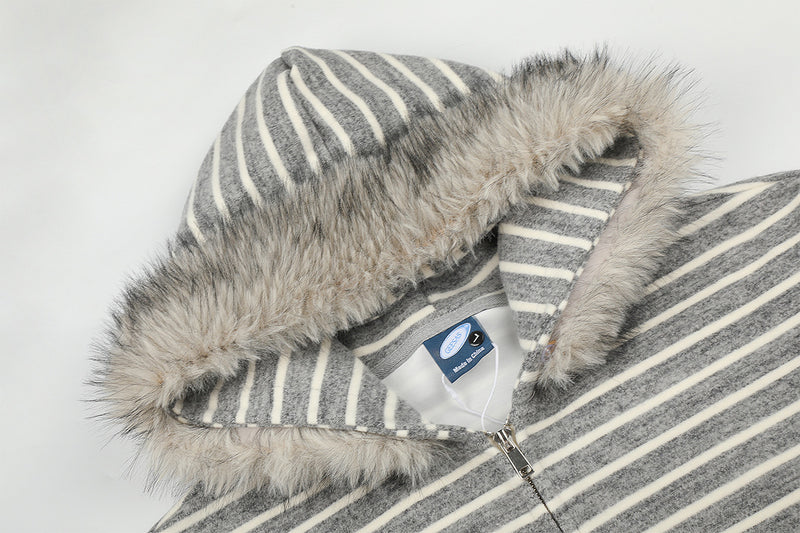 Sweat à capuche zippé rayé avec bordure en fausse fourrure