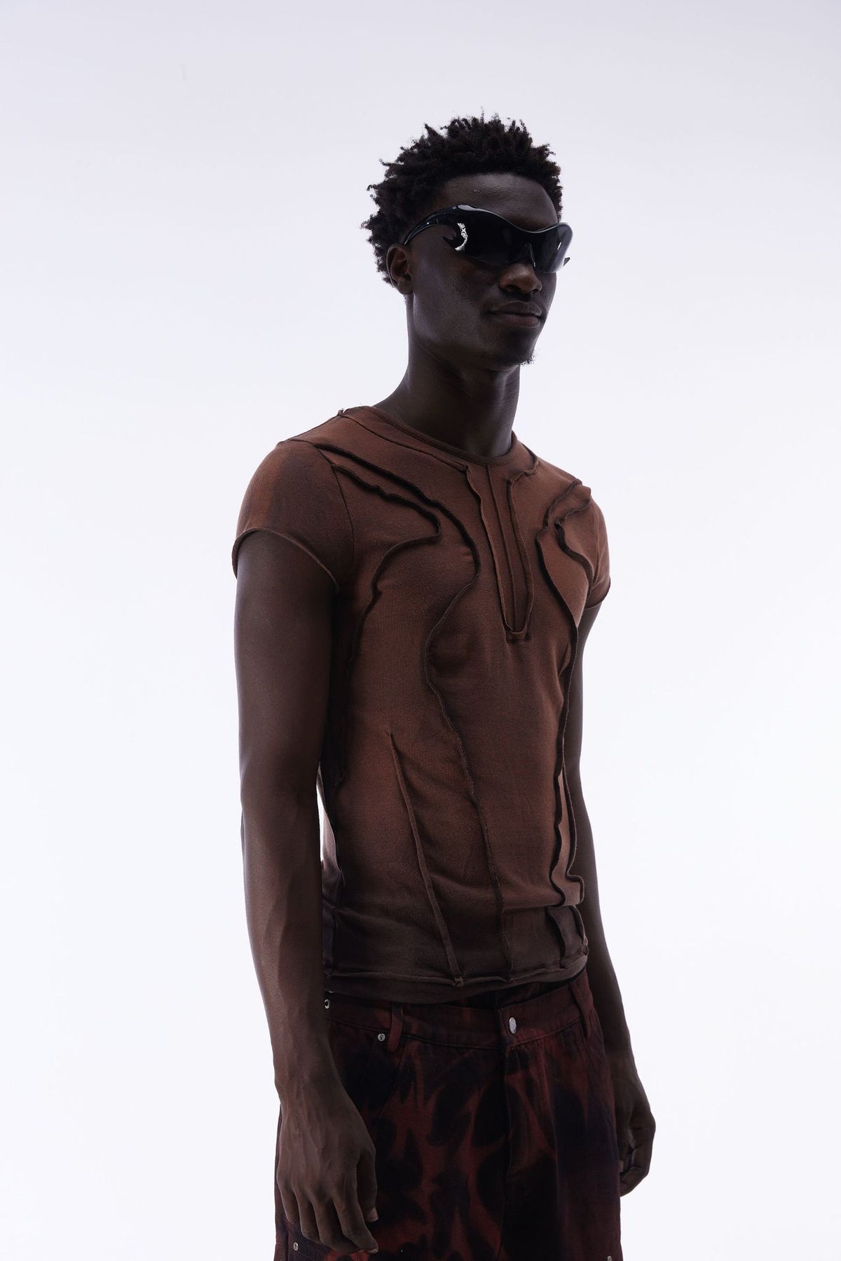 T-shirt manches courtes déconstruit à coutures 3D en relief – Streetwear délavé coupe ajustée