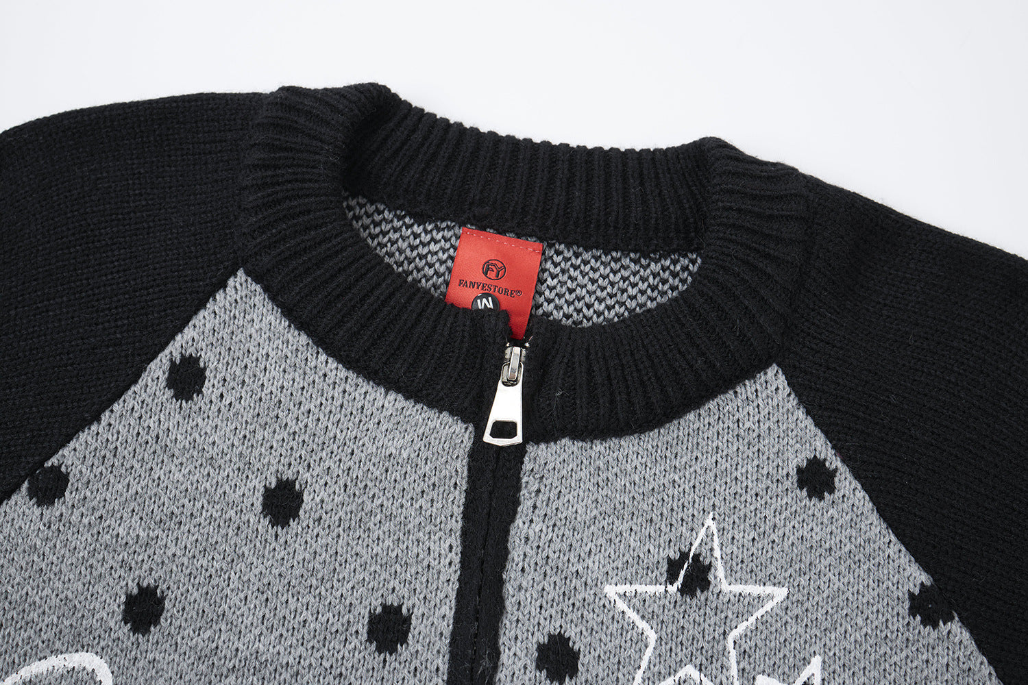 Cardigan en maille zippé à pois avec motif étoile et notes de musique
